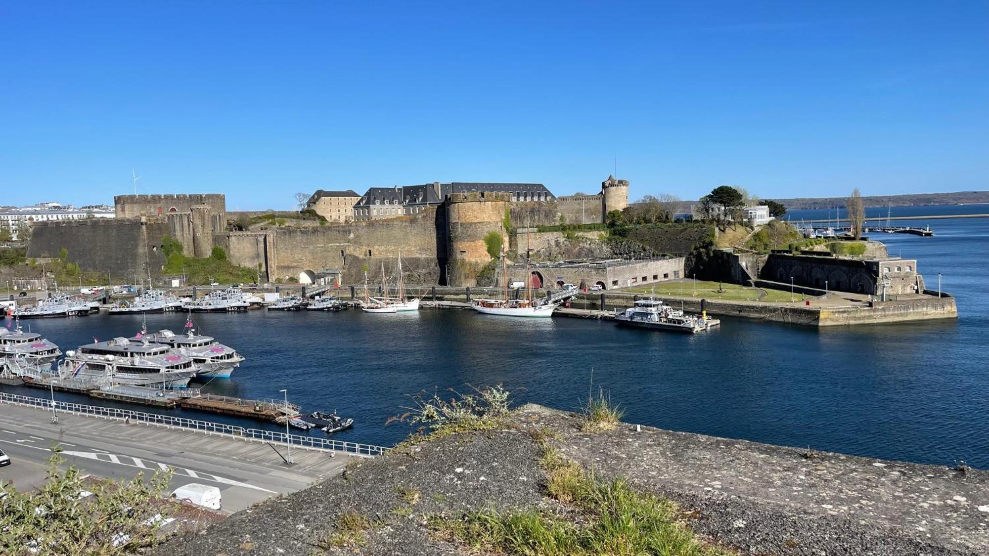 Brest And Breakfast Vue Mer ภายนอก รูปภาพ